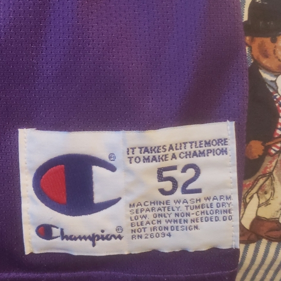 Lakers Shaquille O'Neal jersey - Picture 2 of 6